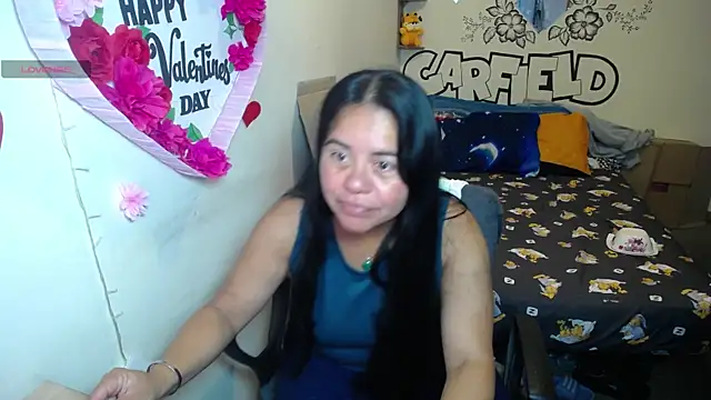 Snapshot of Miss__kendra_ chatting on 07/17/26, 11:28 Miss kendra online show from 07/17/26, 11:28