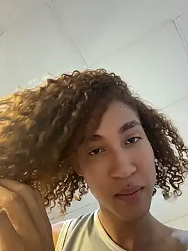 Chloe Celeste online show from 05/15/26, 03:35
