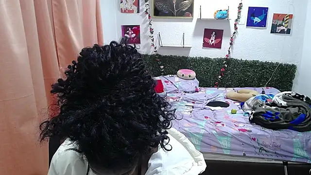 thianahorny online show from 05/20/26, 01:28
