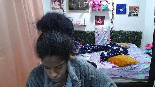 thianahorny online show from 06/05/26, 01:17