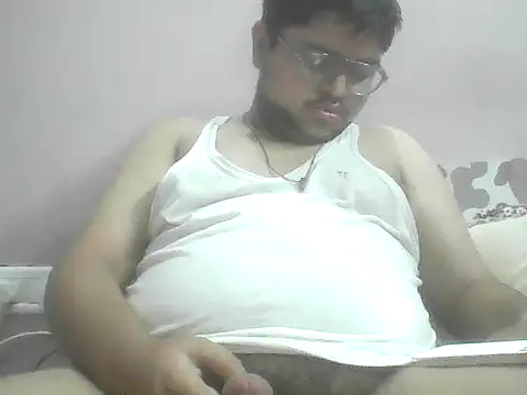 Snapshot of hotboy78624 chatting on 11/08/25, 01:55 hotboy78624 online show from 11/08/25, 01:55