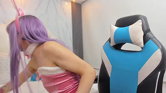 Baby Lannie online show from 12/14/25, 04:18