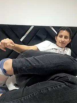 IAM SARAH online show from 10/22/25, 10:31