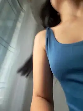 IAM SARAH online show from 10/24/25, 07:43