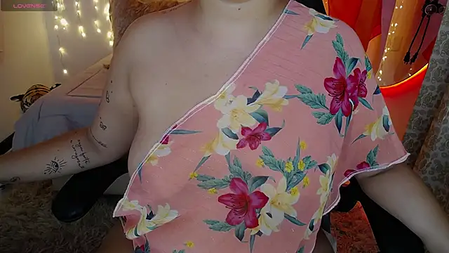 krishnaveni   online show from 10/15/25, 11:54