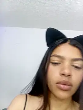 MeganHillss online show from 11/13/25, 05:39