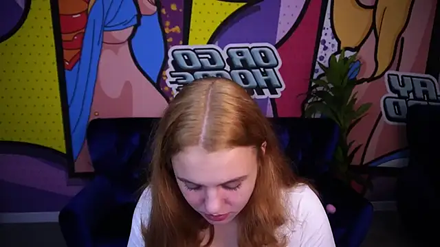 Snapshot of SnowWhiti chatting on 11/02/25, 01:46 SnowWhiti online show from 11/02/25, 01:46