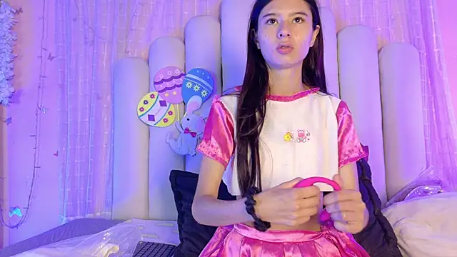 SweetRenata  online show from 06/13/26, 11:41