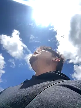 Snapshot of Nick_Juniorr chatting on 10/18/25, 04:19 Nick Juniorr online show from 10/18/25, 04:19