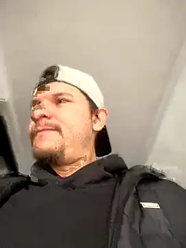 Snapshot of Nick_Juniorr chatting on 10/28/25, 05:48 Nick Juniorr online show from 10/28/25, 05:48