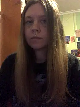Snapshot of LunaVirelle chatting on 11/19/25, 03:12 LunaVirelle online show from 11/19/25, 03:12