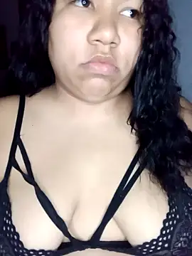 Snapshot of AprilBelmore chatting on 10/09/25, 05:05 AprilBelmore online show from 10/09/25, 05:05