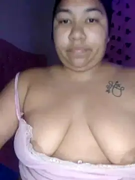 Snapshot of AprilBelmore chatting on 11/07/25, 06:02 AprilBelmore online show from 11/07/25, 06:02