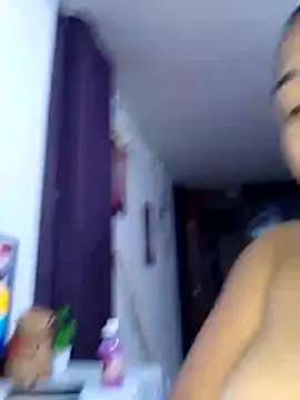 Snapshot of AprilBelmore chatting on 11/12/25, 06:03 AprilBelmore online show from 11/12/25, 06:03