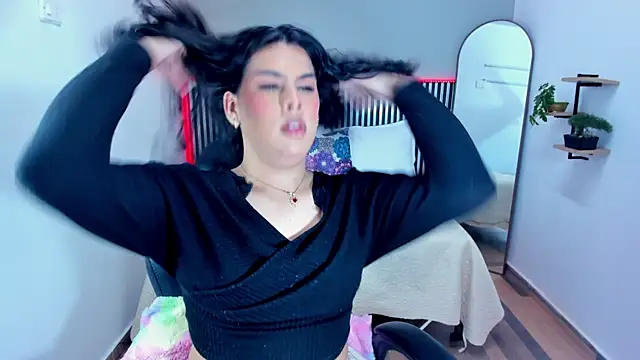 Snapshot of Little_Alli chatting on 11/15/25, 12:52 Little Alli online show from 11/15/25, 12:52