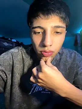 pabonsito2 online show from 10/21/25, 03:18