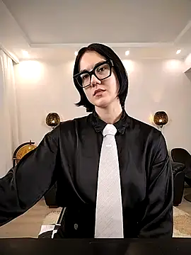 Marie Fitch online show from 11/13/25, 03:38