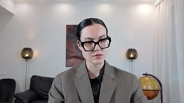 Snapshot of Marie_Fitch chatting on 05/14/26, 02:07 Marie Fitch online show from 05/14/26, 02:07