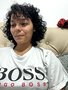 Snapshot of mariacamilagg chatting on 10/08/25, 12:08 mariacamilagg online show from 10/08/25, 12:08