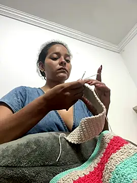 Snapshot of mariacamilagg chatting on 11/16/25, 08:36 mariacamilagg online show from 11/16/25, 08:36