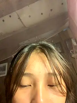 Han-han123 online show from 10/28/25, 02:04