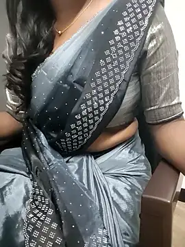 Tamilmallu-duskygirl03 online show from 11/25/25, 05:57