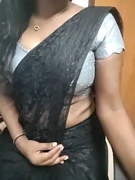 Tamilmallu-duskygirl03 online show from 05/15/26, 04:52