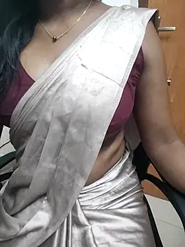 Tamilmallu-duskygirl03 online show from 05/16/26, 12:04