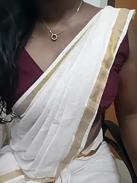 Tamilmallu-duskygirl03 online show from 05/17/26, 05:05