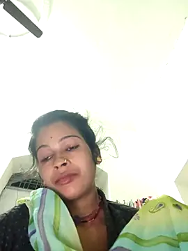 Snapshot of Co_punam chatting on 10/18/25, 11:27 Co punam online show from 10/18/25, 11:27