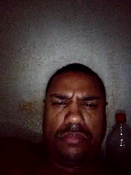 Snapshot of Mcbellorj chatting on 10/27/25, 11:41 Mcbellorj online show from 10/27/25, 11:41