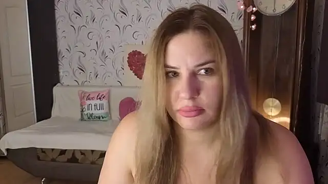 Passion-Blondy online show from 07/29/26, 06:17