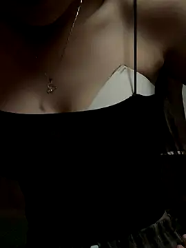 hi-hi-zz online show from 10/11/25, 01:38