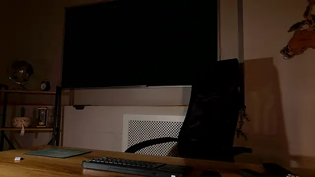 ClaireMathis online show from 07/05/26, 02:57