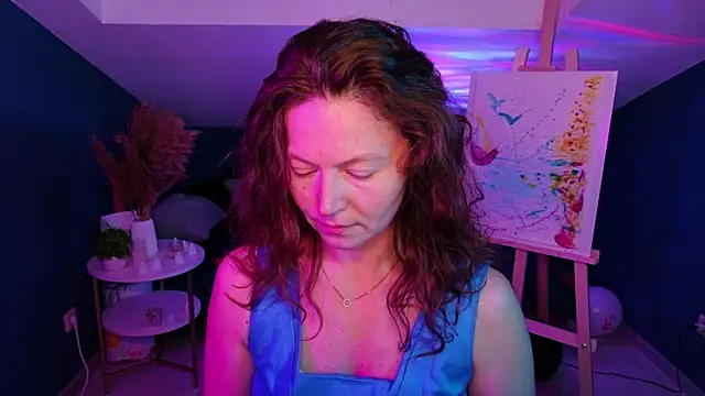 Snapshot of AuroraBorealis__ chatting on 11/04/25, 06:34 AuroraBorealis online show from 11/04/25, 06:34