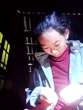 gio-thu online show from 11/11/25, 12:43