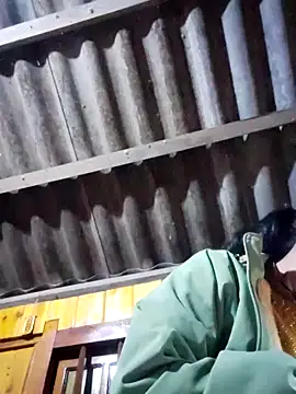 gio-thu online show from 11/24/25, 11:15