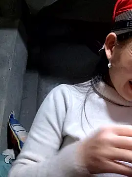Snapshot of gio-thu chatting on 01/16/26, 03:16 gio-thu online show from 01/16/26, 03:16