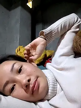 Snapshot of gio-thu chatting on 01/19/26, 04:49 gio-thu online show from 01/19/26, 04:49