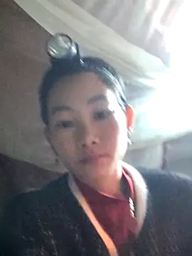 Snapshot of gio-thu chatting on 02/04/26, 01:33 gio-thu online show from 02/04/26, 01:33