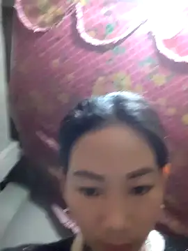 Snapshot of gio-thu chatting on 02/09/26, 04:44 gio-thu online show from 02/09/26, 04:44
