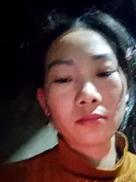 Snapshot of gio-thu chatting on 02/15/26, 11:41 gio-thu online show from 02/15/26, 11:41
