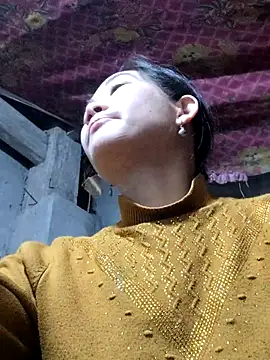 Snapshot of gio-thu chatting on 02/19/26, 09:05 gio-thu online show from 02/19/26, 09:05