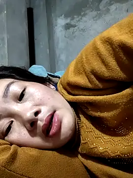 Snapshot of gio-thu chatting on 03/08/26, 06:55 gio-thu online show from 03/08/26, 06:55