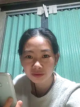 Snapshot of gio-thu chatting on 03/21/26, 11:08 gio-thu online show from 03/21/26, 11:08