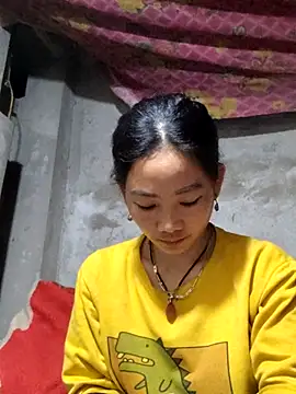 Snapshot of gio-thu chatting on 03/27/26, 11:43 gio-thu online show from 03/27/26, 11:43