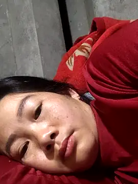 Snapshot of gio-thu chatting on 04/08/26, 11:37 gio-thu online show from 04/08/26, 11:37