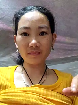 Snapshot of gio-thu chatting on 04/18/26, 11:58 gio-thu online show from 04/18/26, 11:58