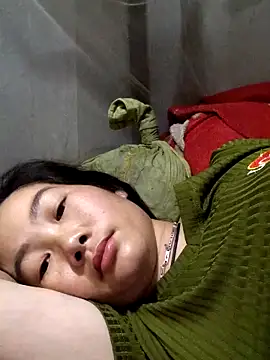 Snapshot of gio-thu chatting on 04/19/26, 11:07 gio-thu online show from 04/19/26, 11:07