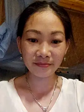 Snapshot of gio-thu chatting on 05/21/26, 01:07 gio-thu online show from 05/21/26, 01:07